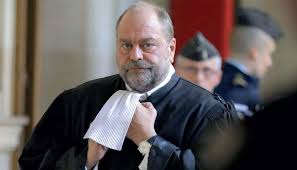 Garde des sceaux, ministre de la justice. Eric Dupont Moretti Devient Le Nouveau Ministre De La Justice En France Maroc Hebdo L Actualite Du Maroc