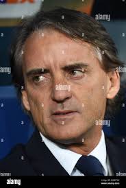 FC Zenit St Petersburg's coach Luciano Spalletti, from Italy, celebrates  with Danny Gomes after their 0-0 draw against FC Porto during their  Champions League group G soccer match at the Dragao Stadium,