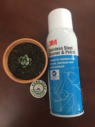 Bạn cho một lượng nhỏ dung dịch lên miếng vải mềm, sạch, chà xát lên vết xước một. Chai Lam Sáº¡ch Ä'anh Bong Kim Loáº¡i 3m