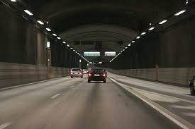 Södra länken is 6 km (3.7 mi) in length, of which 4.5 km (2.8 mi) is in tunnels. Stockholm Ring Road Wikiwand