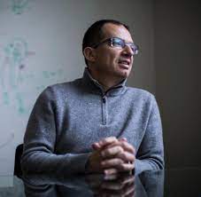 Schon in den kommenden monaten sei eine dritte impfung notwendig. Moderna Chef Uber Corona Impfstoff Grosste Medizinische Revolution Seit Aspirin Welt
