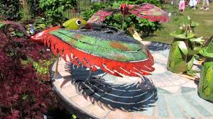 Selbst gemachte gartendeko in gestalt ausrangierter holzkisten eignet sich nicht nur zur aufbewahrung nutzlicher dinge sondern lasst gartendeko selbstgemacht. Kreative Gartendeko Aus Eisen Youtube