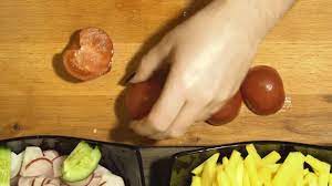 Salad sayur ini cocok dijadikan sebagai menu sehat untuk anda yang sedang menjalankan diet. Cucumber Tomato Salad Stok Video Cucumber Tomato Salad Rekaman Bebas Royalti Halaman 7 Depositphotos