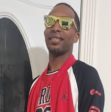 HAPPY BIRTHDAY TO MY LIL SIS Martika Lewis!!! ENJOY UR DAY