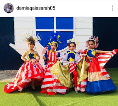 Di antara kelima ide bisnis kreatif di atas, mana yang kamu rasa paling mungkin untuk kamu lakukan? Baju Bendera Malaysia Perempuan