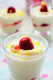 C'est là qu'arrive le mascarpone, ce fromage italien de couleur écrue assez gras, fabriqué généralement à partir de lait de bufflonne. Mousse A La Framboise Et Mascarpone Aux Delices Du Palais