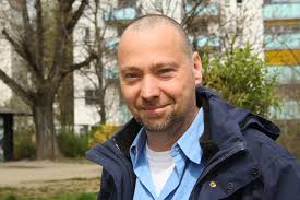 Wie Michael Oertel mit Wicht und Maulwurf kleinen Patienten eine  Märchenstunde ans Bett bringt · Leipziger Zeitung