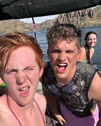 Logan Lake (@logannlakee) • Instagram photos and videos