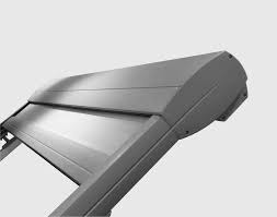 La manoeuvre de base est assurée par un moteur filaire silencieux pour un fonctionnement régulier. Store Pour Veranda Fenetre De Toit Puits De Lumiere Verriere Rossi