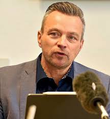 Landrat ruft auf: Wettbewerb für familienfreundliche Unternehmen in  Anhalt-Bitterfeld