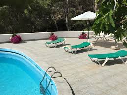 Alquiler anual ático en alquiler con piscina y acceso privado en marina botafoch, ibiza. Casas Rurales En Ibiza Desde 33 Alquiler Rural Hundredrooms