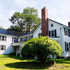A dog that was buried in the pet sematary. Take A Look Inside The House That Inspired Stephen King To Write Lsquo Pet Sematary Rsquo Wpfo