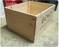 Diy 1 Des Etageres Pour Les Enfants Avec Des Caisses A Vin Bouinite
