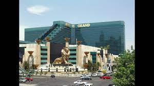 Mgm Grand Vs Mandalay Bay Which Is Better Las Vegas Feeling Vegas