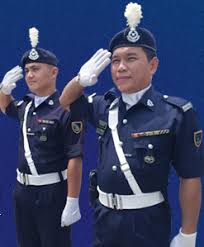 Bahkan, gaji marc marquez nyaris dua kali lipat dari valentino rossi yang menempati peringkat kedua. Syarat Pengambilan Polis Konstabel Lelaki Dan Wanita Dalam Pdrm Geoffreystephen Com