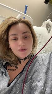 Natasha Benoit's Instagram, Twitter & Facebook