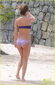 Jessica Alba Figure - At the Beach