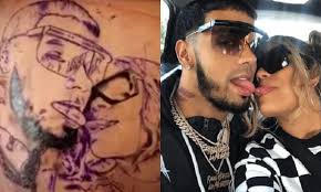 Categorías, caligrafia, blackwork, frases, frases en inglés, wake up, idiomas, inglés. Conoce Todos Los Tatuajes De Anuel Aa Y El Significado De Cada Uno