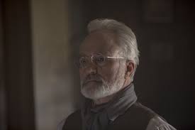 Voir série the handmaid's tale saison 3 dans une société dystopique et totalitaire avec un taux de natalité très faible, les femmes sont div. The Handmaid S Tale Season 3 Episode 10 Recap Back To An Old Storyline Vox