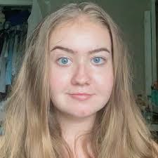 Shanna Macdonald's Instagram, Twitter & Facebook