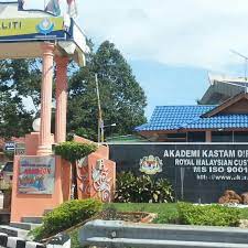 Mengetengahkan aktiviti latihan yang dijalankan di akmal sebagai ousat latihan kastam diraja malaysia dan juga wco. Fotos En Akademi Kastam Diraja Malaysia Bukit Baru