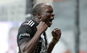 Bir yandan aboubakar ile görüşmelerini sürdüren yönetim diğer yandan yeni forvet oyuncularına yöneldi. Aboubakar Dan Kritik Talep