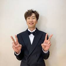 11,659 likes · 1 talking about this. Running Man èŠ‚ç›®ç»„å'å£°æ˜Žç§°æŽå…‰æ´™ æ°¸è¿œçš„æˆå'˜ å¨±ä¹ æ±æ–¹ç¶²é¦¬ä¾†è¥¿äºžæ±æ–¹æ—¥å ±