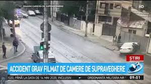 Momentan nu se ştie starea de sănătate a victimei şi dacă traversa. Accident Grav Surprins De Camerele De Supraveghere La GalaÈi Youtube