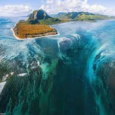 La región del océano índico 174. Fatos Desconhecidos Em Uma Parte Do Oceano Indico Existe Uma Cachoeira No Fundo Das Agu Lugares Para Viajar Lugares Incriveis Para Visitar Lugares Bonitos