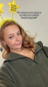 Caitlin Calvert's Instagram, Twitter & Facebook