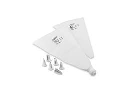 Oct 21, 2020 · kristina is the associate editor at serious eats. Everything You Need For Perfect Layer Cakes