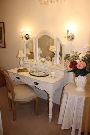 Furniture Simple White Small Wooden Antique Vanity Table Design With Elegant Chair On Brown Flo Bedroom Vanity With Lights Antique Vanity Table Elegant Vanity