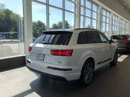 Angled Rear View Of The 2018 Audi Q7 In Carrara White Vehicle Available At Audi Of Bridgewater Nj Audi Q7 Audi Audi Dealership