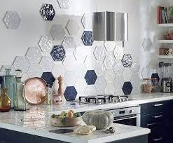 peinture carrelage a motifs comment bien les dissimuler credence cuisine deco carrelage et faience cuisine