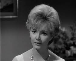The Saint" The Pearls of Peace (TV Episode 1962)