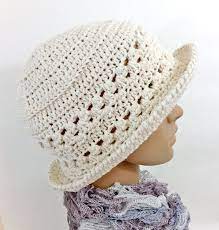 Kislik Sapka Ve Bere Modelleri Kadar Yazlik Sapka Modelleri De Yayinlamamiz Icin Oldukca Fazla Mesaj Aliyoruz Etsy Com Da Gordugu Krose Krose Sapka Orgu Sapka
