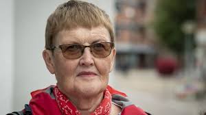 81-årige Doris kæmpede imod, da hun blev hentet af politiet: