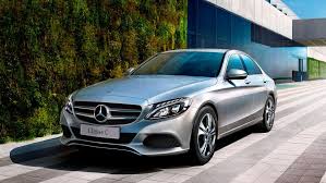 Mercedes Benz Lanca Classe C 180 Com Motorizacao Flex Fuel Veloxtv Mercedes Benz C180 Mercedes Benz Mercedes C180