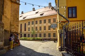 Moda este in cer, moda are legatura cu ideile, modul in care traim, ceea ce se intampla. De Ce SÄ Mergi In Minunatul Sibiu Èi Ce PoÈi Vizita Acolo