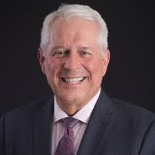 Dinah Frank's Instagram, Twitter & Facebook