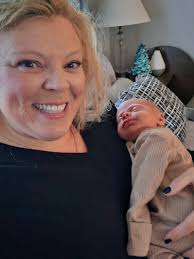 Got to finally meet my nephew nephew Quinton. He is so tiny and precious,  so in love with him. Love you !!!!!