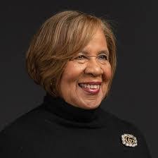 Earnestine Robinson's Instagram, Twitter & Facebook