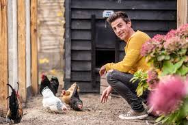 Bij 24kitchen presenteert hugo het programma smaakpupillen waarin hij met kinderen kookt. Coverstory Hugo Kennis Vertelt Over Expeditie Robinson Licht Op Eindhoven