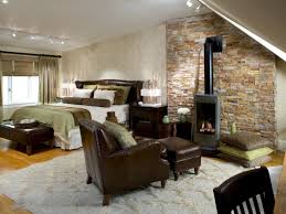 Here are modern bedroom decorating ideas that are perfect for couples that want an upgrade from the traditional aesthetic. A Couple Friendly Main Bedroom Hgtv