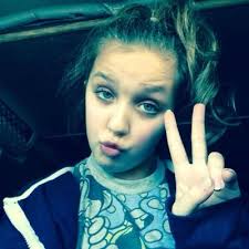 Abigail Graves (@abigella10)