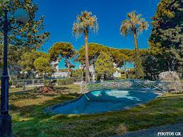 Στο αυτό το τμήμα της ιστοσελίδας μας μπορείτε να ενημερώνεστε για τα τελευταία νέα από γενικό προξενείο στουτγάρδης, να μάθετε για τις παρεχόμενες υπηρεσίες, να διαβάσετε για το γενικό πρόξενο και το προσωπικό της. Aigio Mia Polh Twn Eikonwn Fwto Patras Events