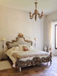 German ich hoffe, dass wir irgendwann wieder einmal zu normaler stunde zu bett gehen können. Franzosischer Landhausstil Und Wohnaccessoires 37 Ideen Haus Stile Landhausstil Englischer Landhausstil