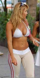 Best match | most recent. Milf Cameltoe Yoga Pants Niche Top Mature