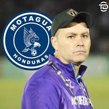 Llegaron de tercera división a Motagua, para irse a primera a su país donde  no eran reconocidos. Datos no opiniones.