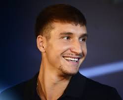 Drago Jovanović: Kako sam se oslobodio navalentne obožavateljke koja me je  mesecima proganjala || Hello Magazin!